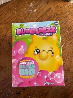 Bubbleezz Animals Bubble Toy - Yellow/Pink Packaging. Blind box. Surprise color